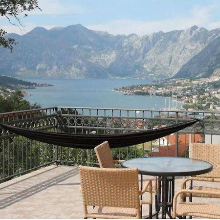 3-Bedroom Apartment With Panoramic Bay Views Kotor Exterior photo