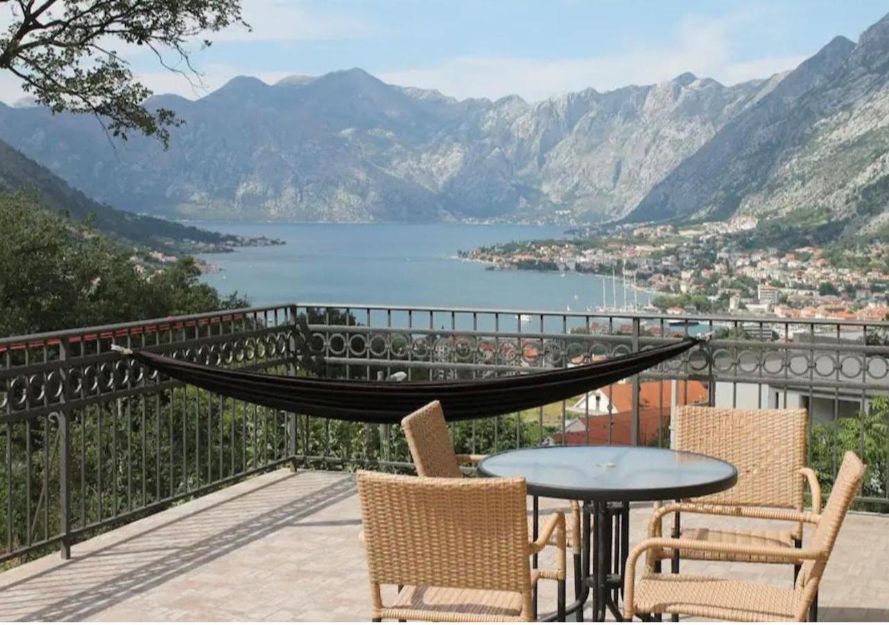 3-Bedroom Apartment With Panoramic Bay Views Kotor Exterior photo